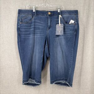 Democracy Ab Solution Skimmer Capri Jeans Blue Fray Hem NEW‎ Women's Size 24W